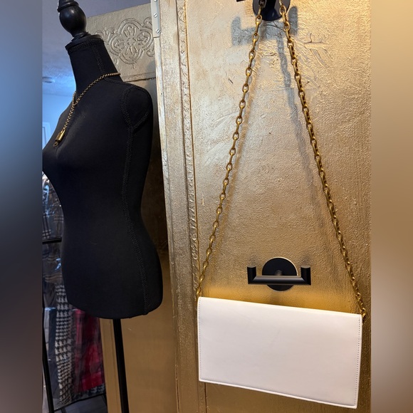 YSL White Leather Envelope Clutch Matching Chain EUC - Picture 2 of 9